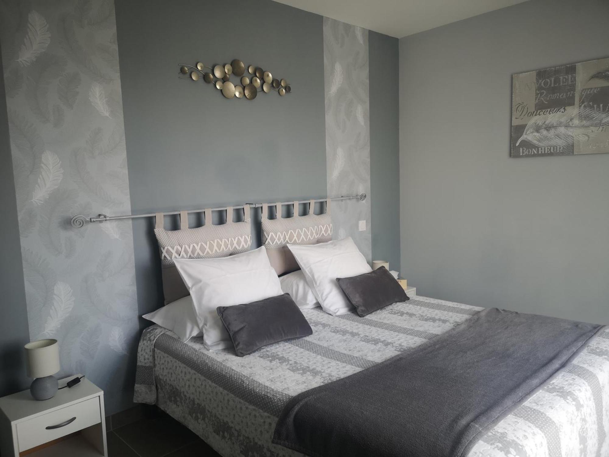 La Sarlamandre, Chambres Et Table D'Hotes Marcillac-Saint-Quentin Luaran gambar