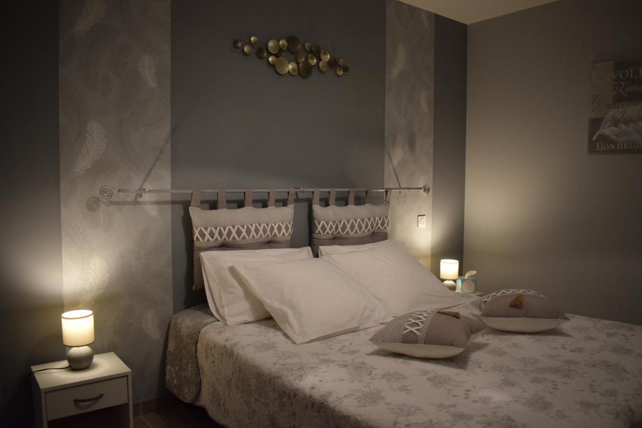 La Sarlamandre, Chambres Et Table D'Hotes Marcillac-Saint-Quentin Luaran gambar