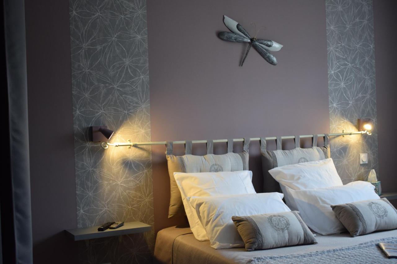 La Sarlamandre, Chambres Et Table D'Hotes Marcillac-Saint-Quentin Luaran gambar